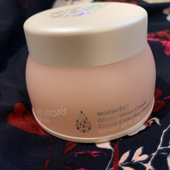 Saturday Skin Waterfall Glacier Water Cream - Picture 3 of 4